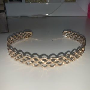 Gold choker necklace (Not real gold)
